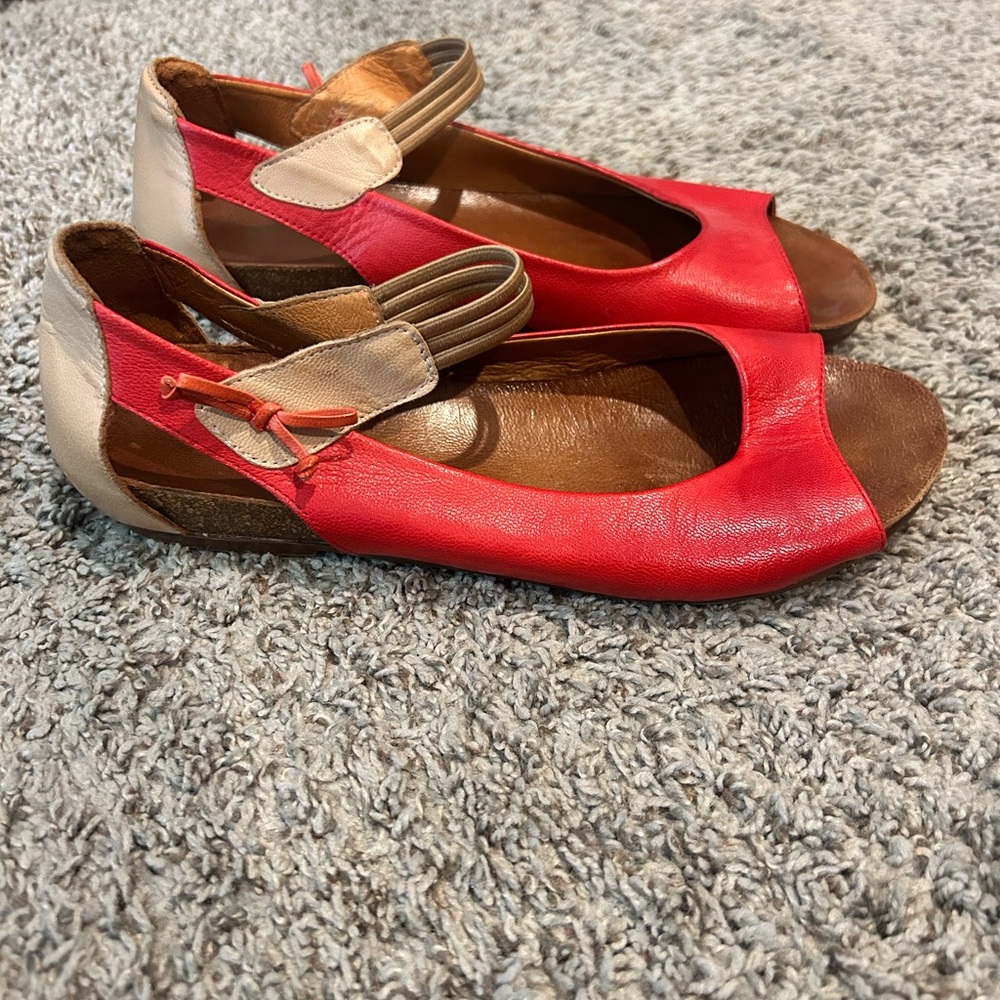 Women’s Leather Flats Made in Spain 38